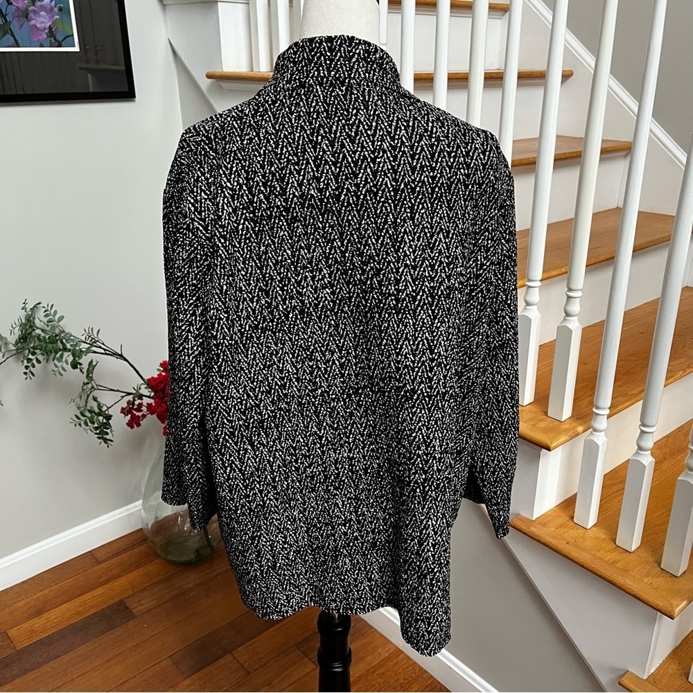 Chico’s Size 3 Jacket Black and White Open Front Lightweight Textured 3/4 Sleeve - Picture 5 of 9